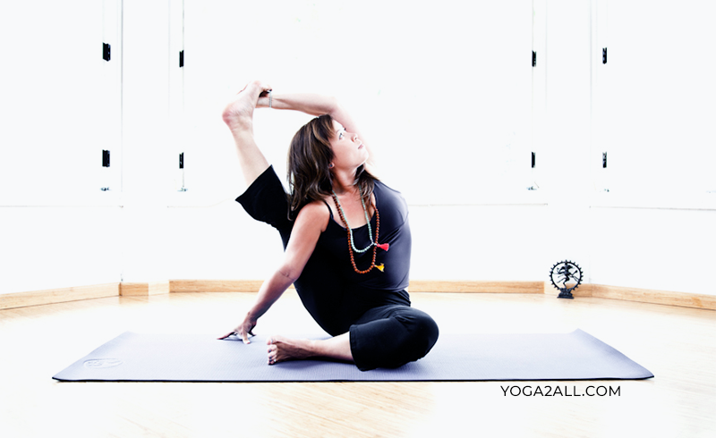 Compass Pose